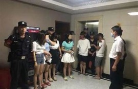 麻豆传媒C位出道：新星崛起，揭开娱乐圈的神秘面纱