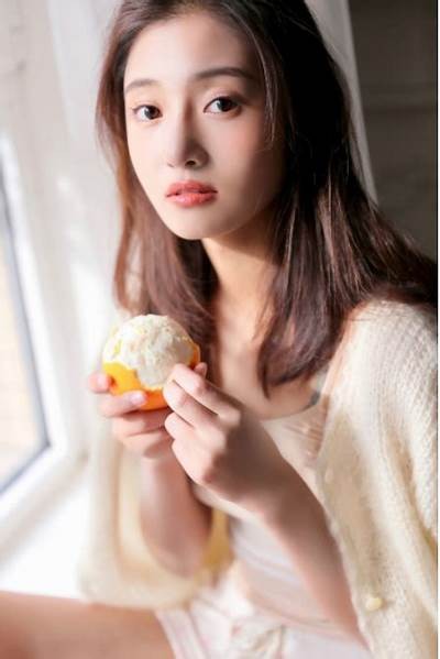 麻豆传媒最新美女视频分享，尽显青春魅力与风采